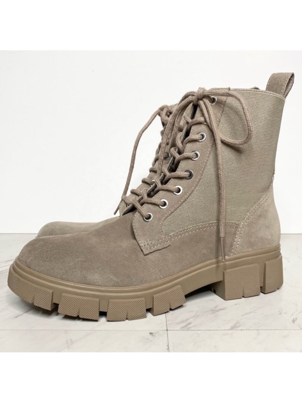 Blondo Parker Mushroom Suede Lug Sole Lace Up Boot 8M